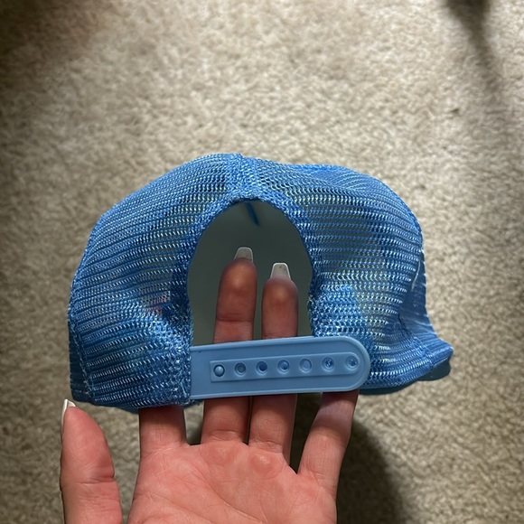 smiley face trucker hat 😃😃 - Picture 2 of 2